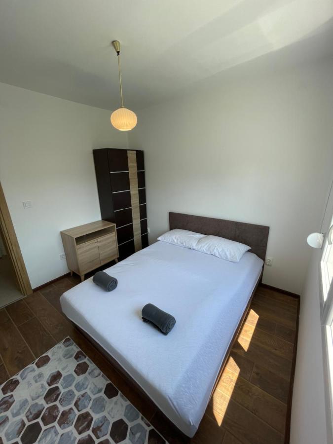 Entire 1-Bedroom Apartment With Free Parking Ποντγορίτσα Εξωτερικό φωτογραφία